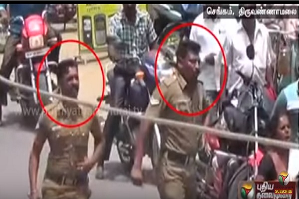 ದಲಿತ ಕುಟುಂಬಕ್ಕೆಪೊಲೀಸರಿಂದ ಹಿಗ್ಗಾಮುಗ್ಗಾ ಥಳಿತ : ವೀಡಿಯೋ ವೈರಲ್